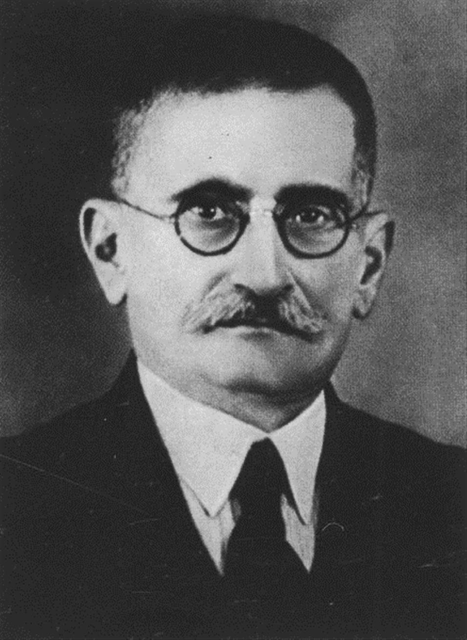 Portrait of Khalil Beidas, Literature & Poetry